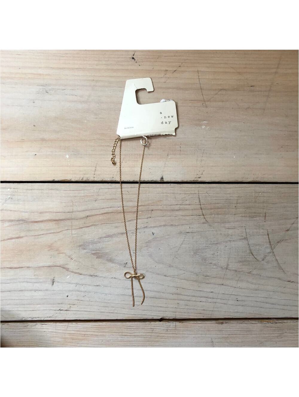 A New Day NWT Gold Tone Bow Necklace